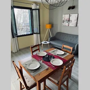 https://lappartement-de-quai-de-la-sorgue.fr-provencehotel.com